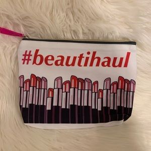 NWOT Beauty & Makeup Bag
